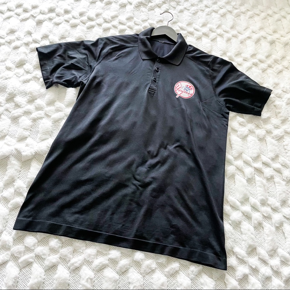 Men’s Lululemon Metal Vent Tech Polo in Black with New York Yankees Logo - Picture 1 of 6